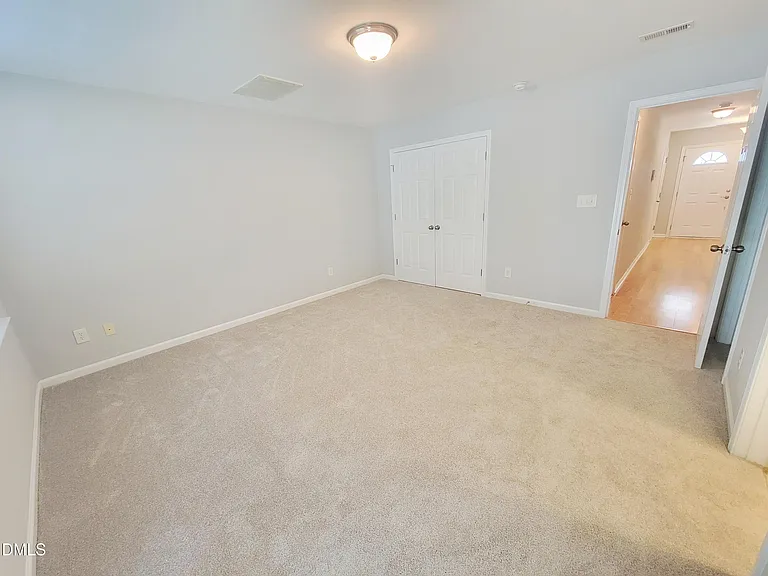 8827 Thornton Town Pl — Photo 6