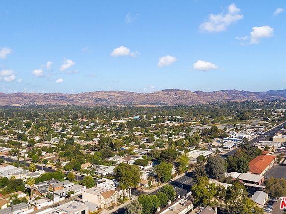 4th image of 7403 Topanga Canyon Blvd