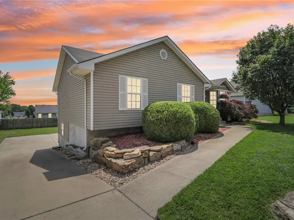 508 S Crews Ave, Odessa, MO 64076