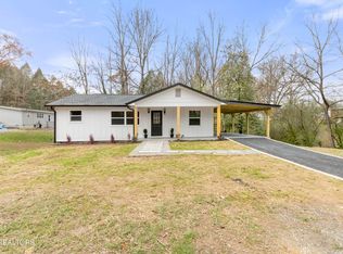 112 Shirley Parks Rd, Oliver Springs, TN 37840