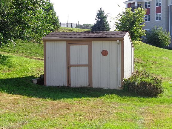 2nd image of 3524 Pawnee Pl