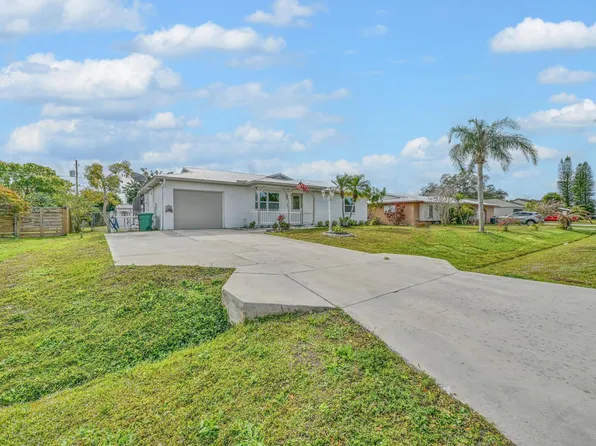 520 NW Azalea Avenue, Port St Lucie, FL 34983