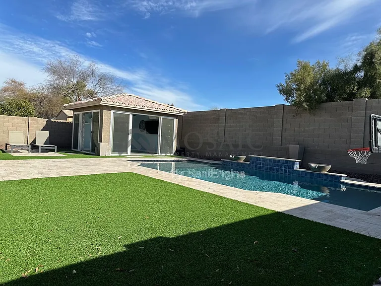 411 N Leoma Ln — Photo 19