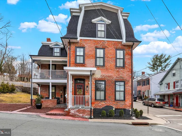 85 Swan St, Lambertville, NJ 08530