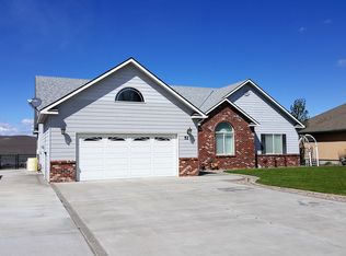 52 Rio Senda St, Umatilla, OR 97882