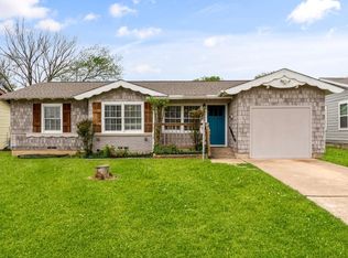 1110 Park St, Arlington, TX 76011