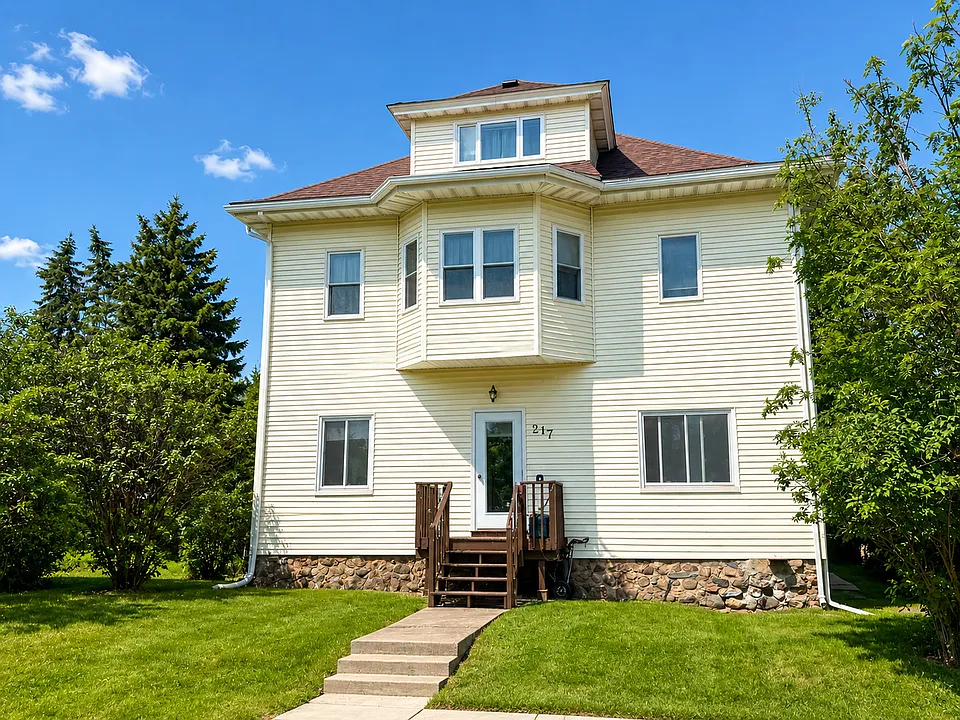 217 6th Ave