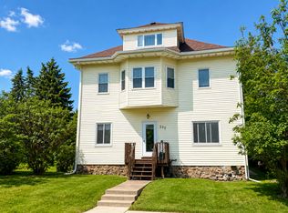217 6th Ave, Proctor, MN 55810