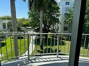 488 NW 165th Street Rd #B610 — Photo 20