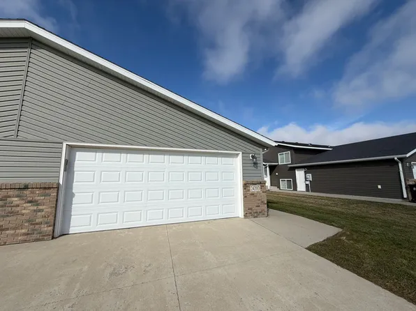 2420D 5th St W, West Fargo, ND
