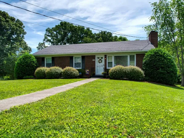 136 Long Pine Dr, Madison Heights, VA 24572