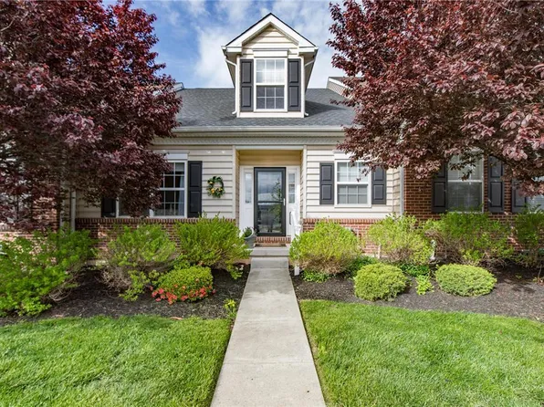 2129 Glenhaven Way, Pennsburg, PA 18073