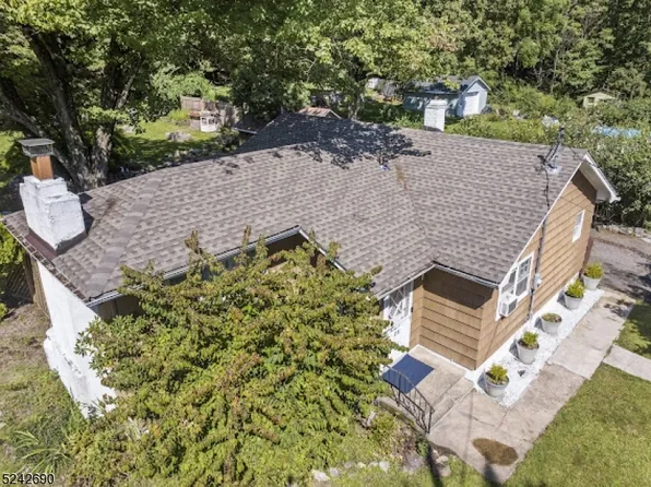 25 Ashbrook Ln, West Milford Twp., NJ 07480