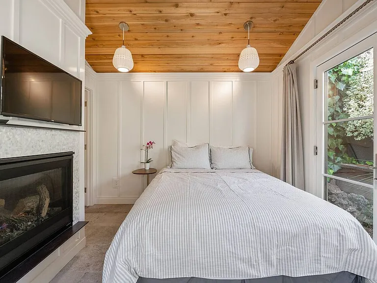 High End, Fully Furnished (Or Unfurnished), Cottage In Downtown Mill Valley! Plus Optional Additi... — Photo 8