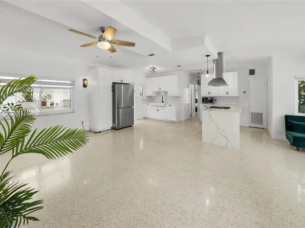 3130 SW 27th Ter, Miami, FL 33133