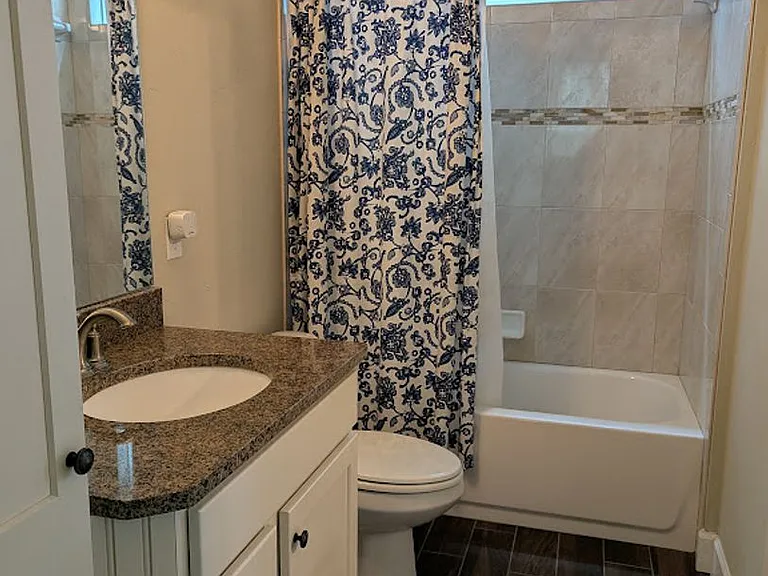 2365 NW 33rd Pl — Photo 10