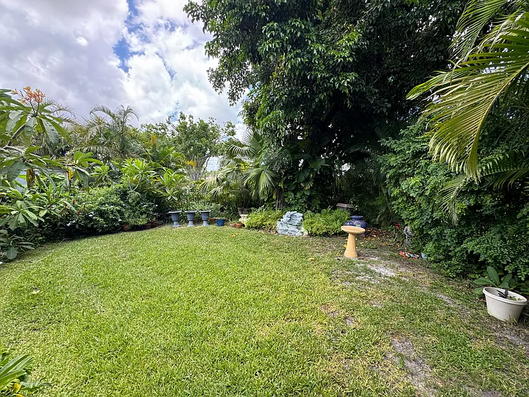 11894 Suellen Cir — Photo 4