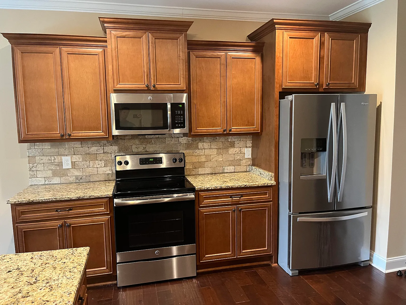 4 bed, 2.5 bath, 1779 sqft, $2,500 — Photo 2