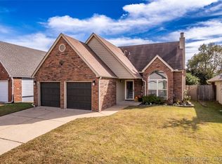 9026 E 87th Pl, Tulsa, OK 74133
