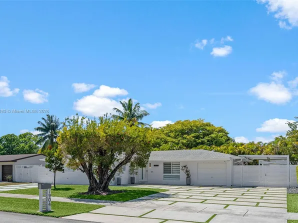 7904 SW 146th Ct, Miami, FL 33183