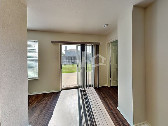 5th image of 9213 Whistlewood Dr