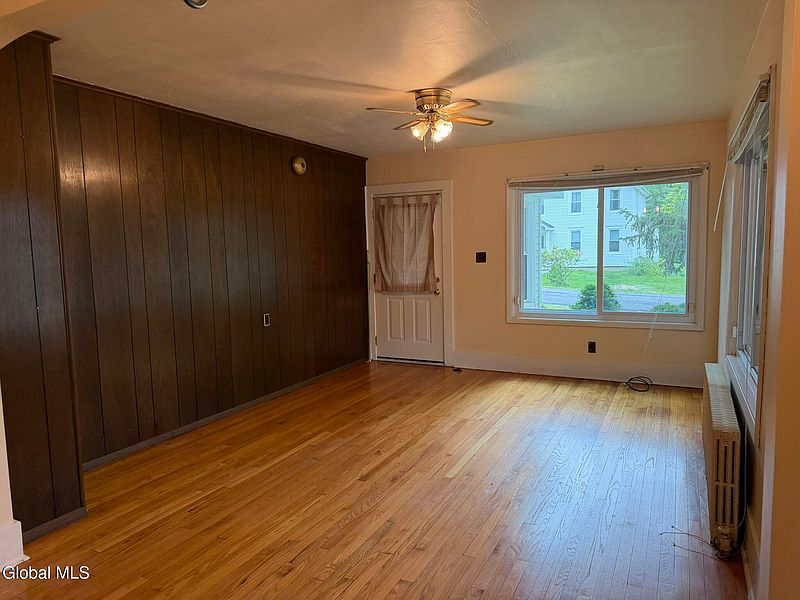 4th image of 34 Hamilton Street