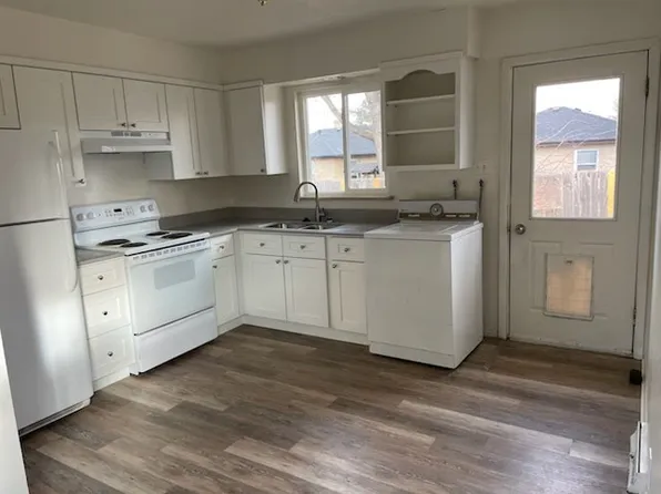 8280 W 12th Pl, Lakewood, CO 80214