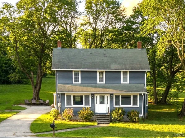 5017 W Lake Rd, Auburn, NY 13021