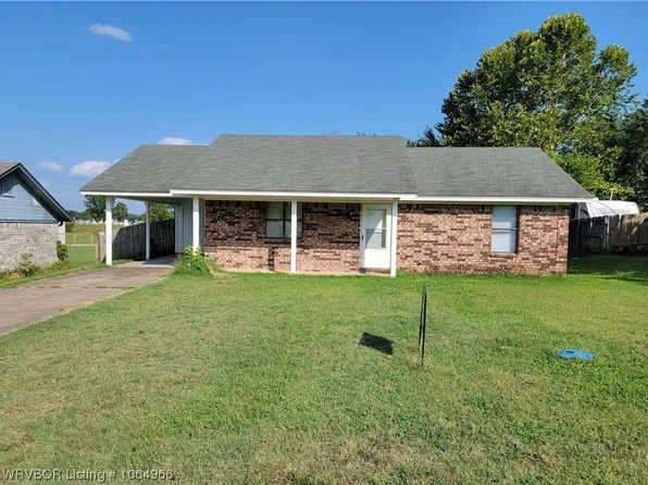 419 Eastgate Dr, Charleston, AR 72933