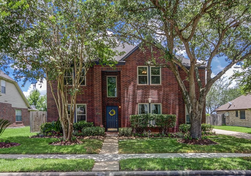 1st image of 3209 London Ct