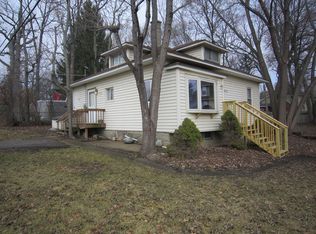 40260 N Shady Lane Dr, Antioch, IL 60002