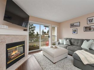 Glen Eden Place, Sidney, BC V8L 2X6