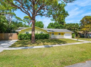 903 Oak Cir, Jupiter, FL 33458