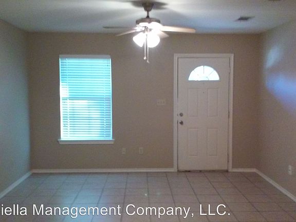 3rd image of 909 W Birge St