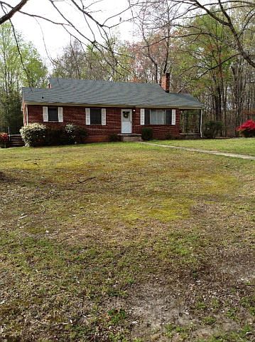 1st image of 2528 Beechwood Ln