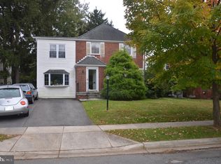 4822 Leland St, Chevy Chase, MD 20815