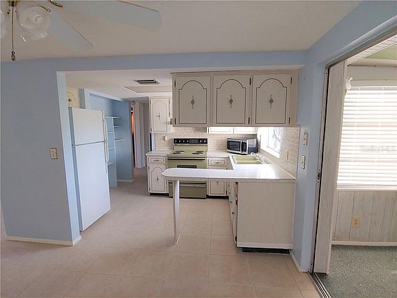 5th image of 3230 Elkridge Dr