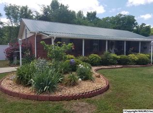 115 Ridgeway Dr, Moulton, AL 35650