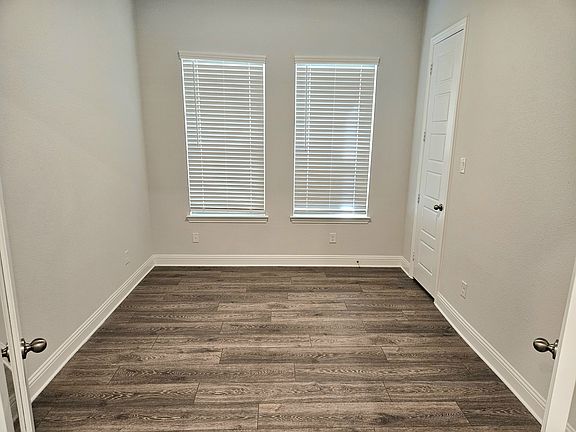 2nd image of 7312 Palisades Dr