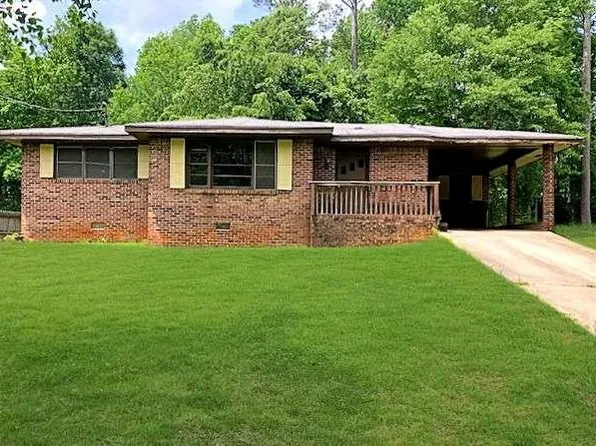 9176 Carr Cir SW, Covington, GA 30014