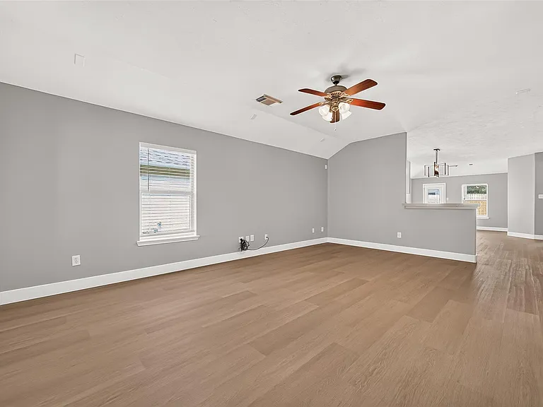 22210 Bellow Glen Dr — Photo 8