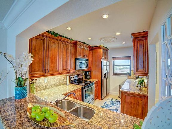 2nd image of 7430 S Ocean Dr APT 722B