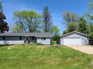 7261 Bellevue Dr, Mt Pleasant, MI 48858