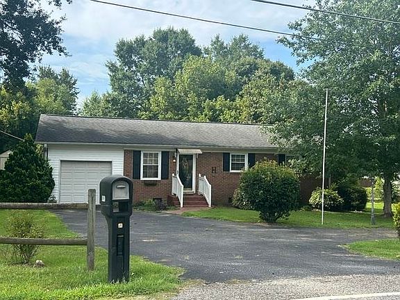 3rd image of 999 Canaan Rd