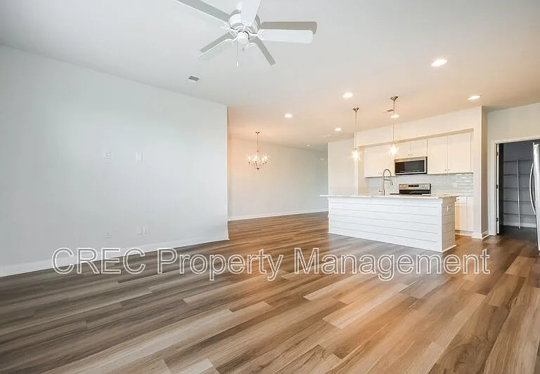 603 McLernon Trce — Photo 26