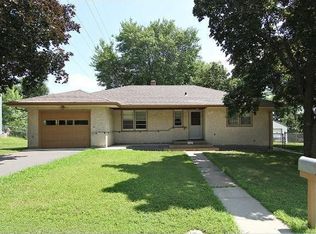 815 9th Ave S, South Saint Paul, MN 55075