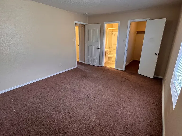 Echols 1500 - Sedona Apartments — Photo 45
