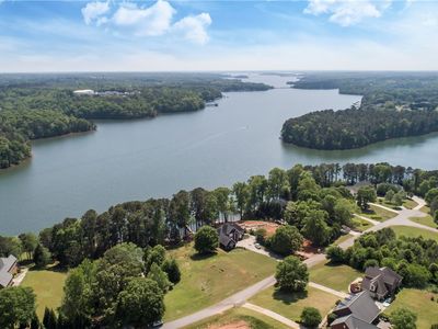 1014 N Shore Dr, Anderson, SC, 29625