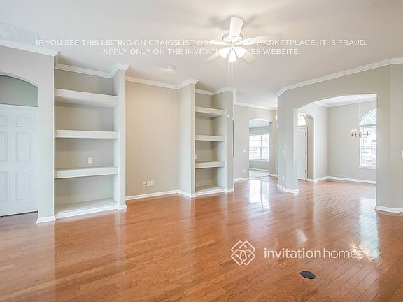 5th image of 632 W Johns Creek Pkwy