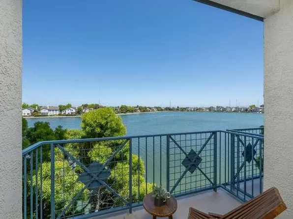 300 Baltic Cir Unit 318, Redwood City, CA 94065